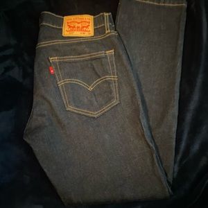 Like new. No holes or rips.